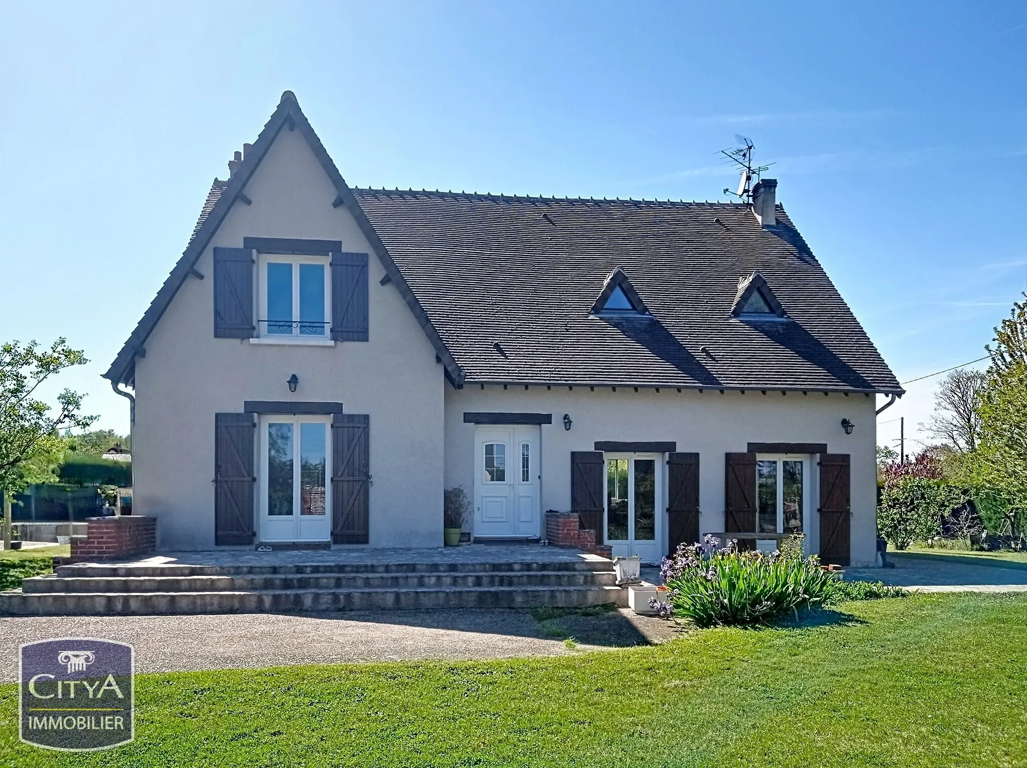 Photo 2 Maison 7 pièces 176m²