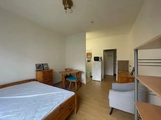 Photo 2 Appartement 1 pièce 24.5m²