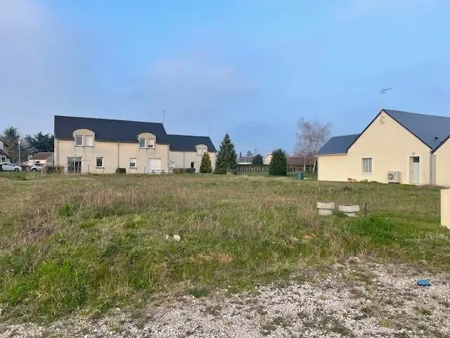 Photo 1 Terrain 605m²