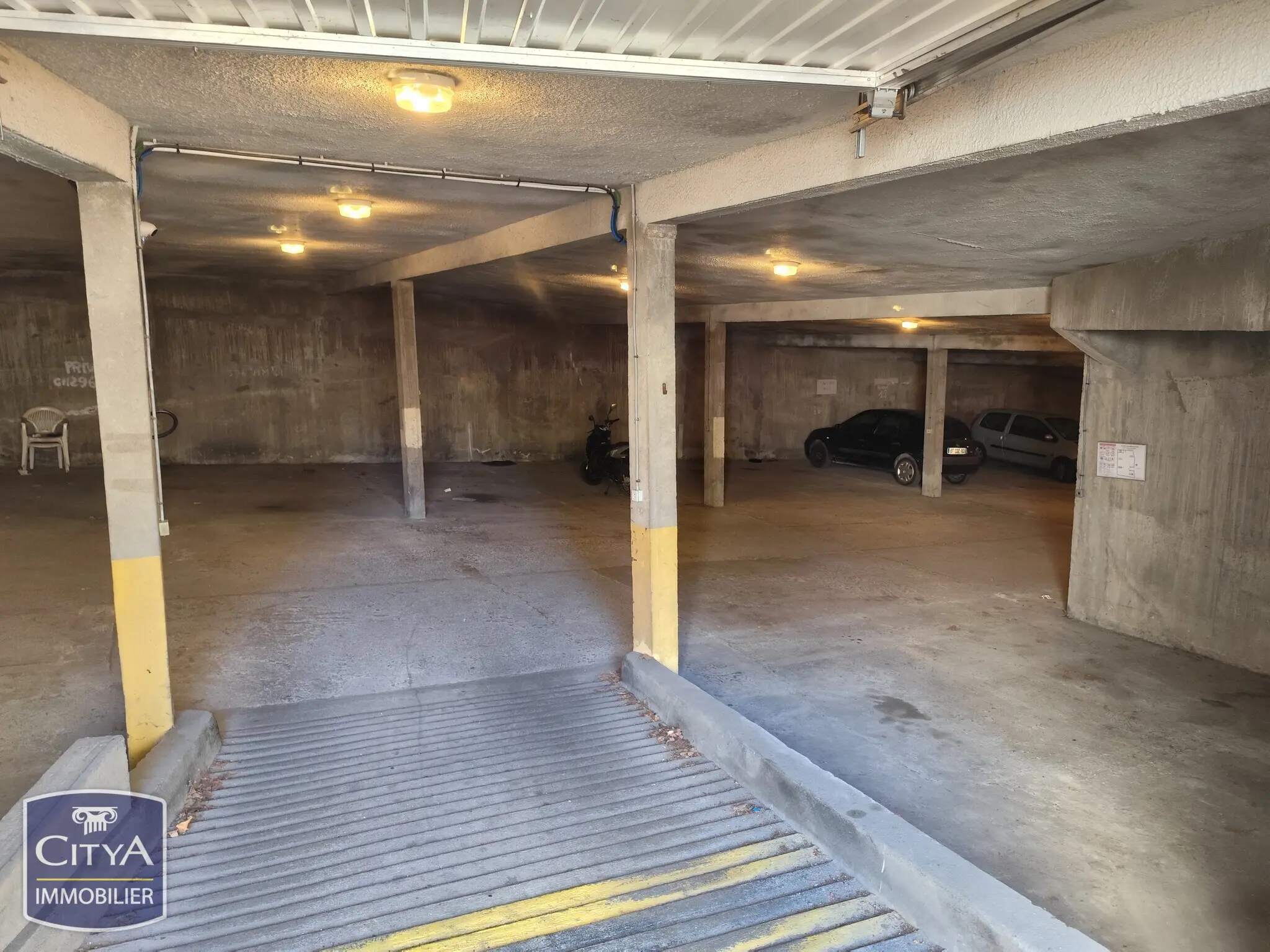 Photo 1 Parking 11.88m²