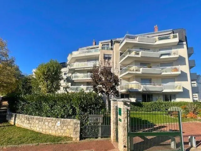 Photo 1 Appartement 3 pièces 104m²