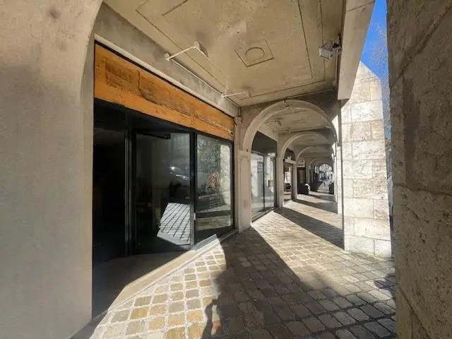 Photo 1 Local Commercial 47m²