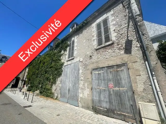 Photo 1 Immeuble 260m²