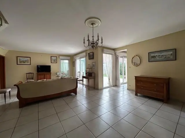 Photo 7 Maison 8 pièces 222m²