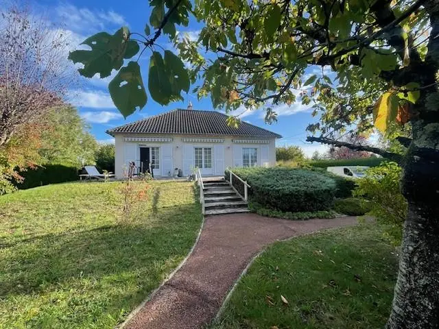 Photo 1 Maison 5 pièces 88m²