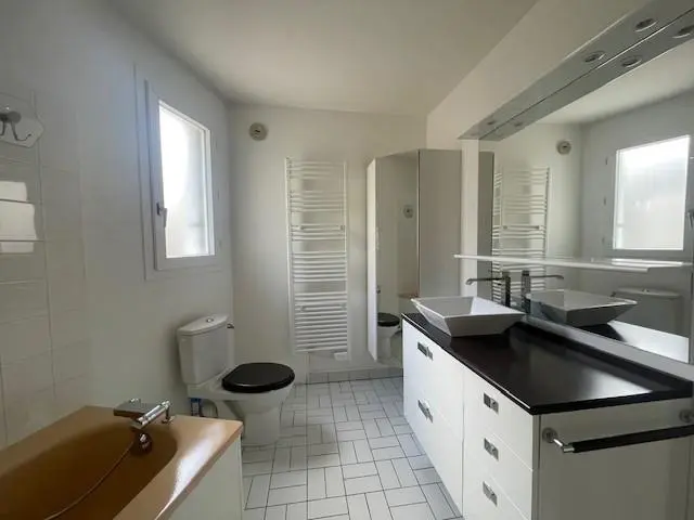 Photo 10 Appartement 5 pièces 126m²