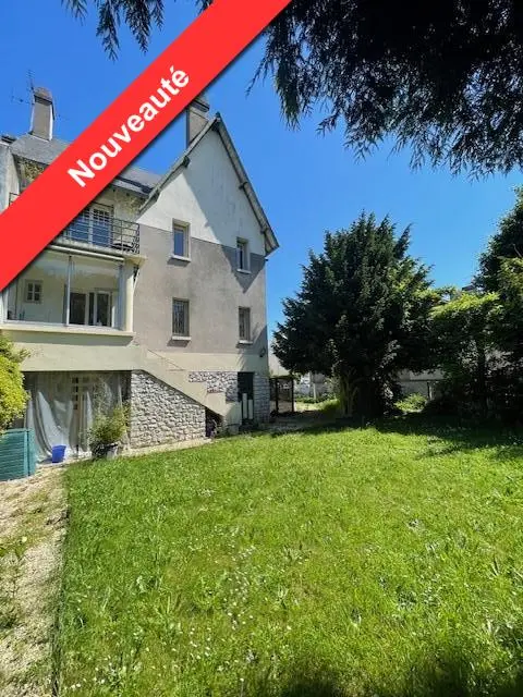 Photo 1 Maison 6 pièces 164m²