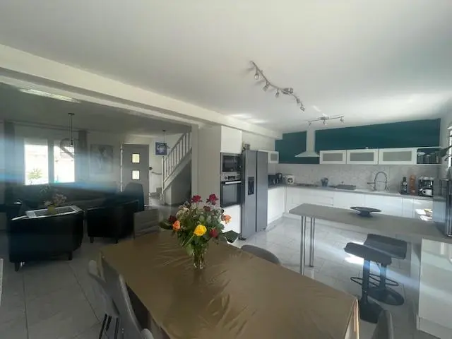 Photo 10 Maison 7 pièces 140m²