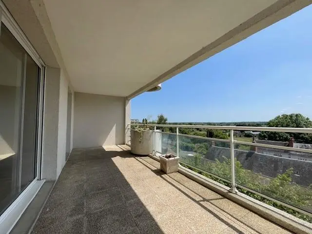 Photo 2 Appartement 5 pièces 107.9m²