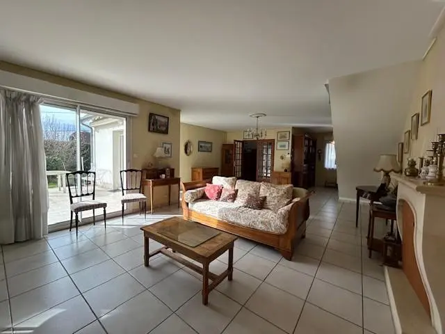 Photo 5 Maison 8 pièces 222m²