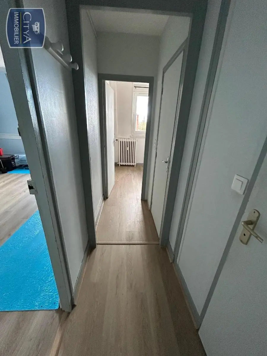 Photo 2 Appartement 1 pièce 28m²