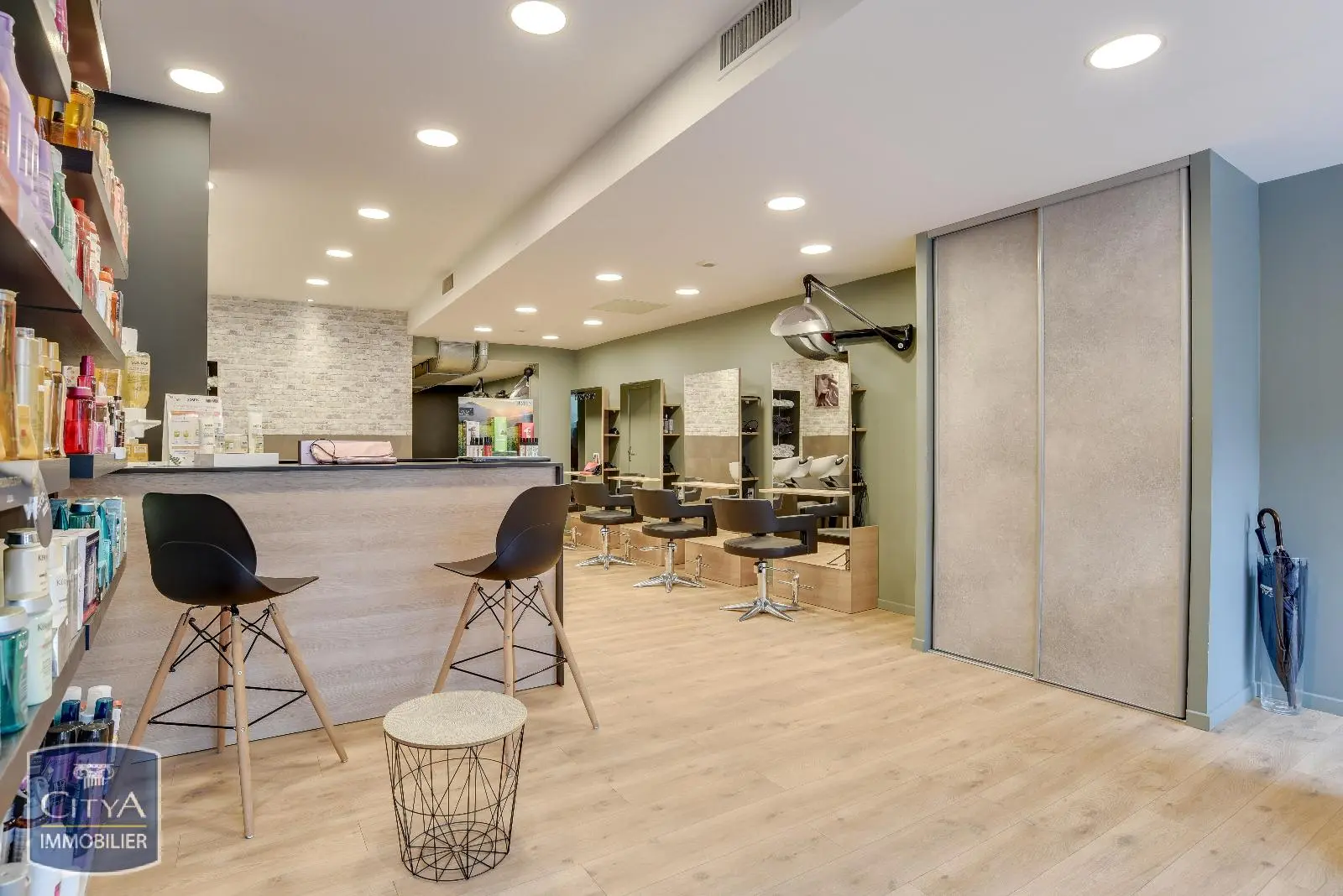 Photo 1 Local Commercial