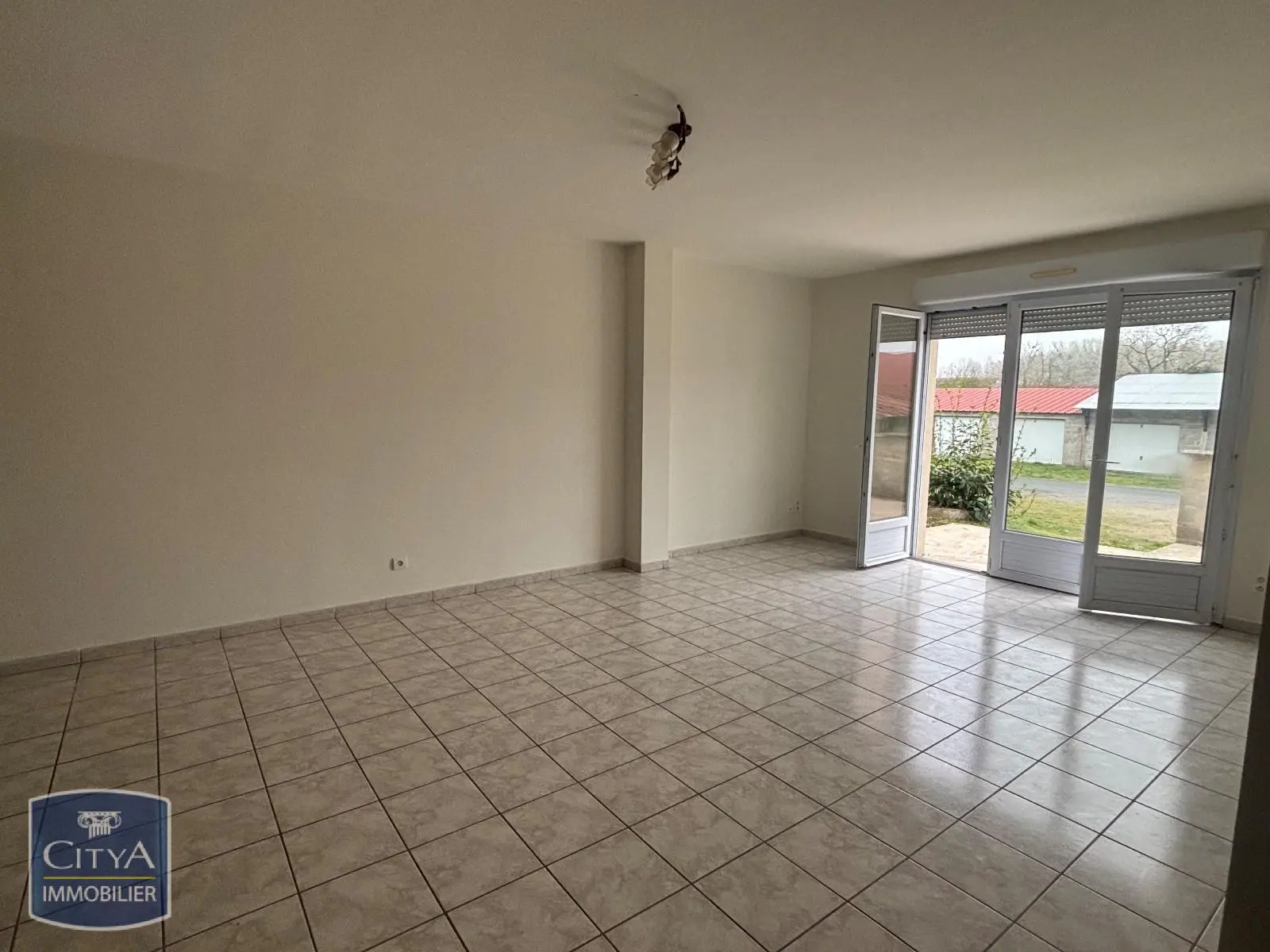Photo 1 Appartement 4 pièces 95.79m²