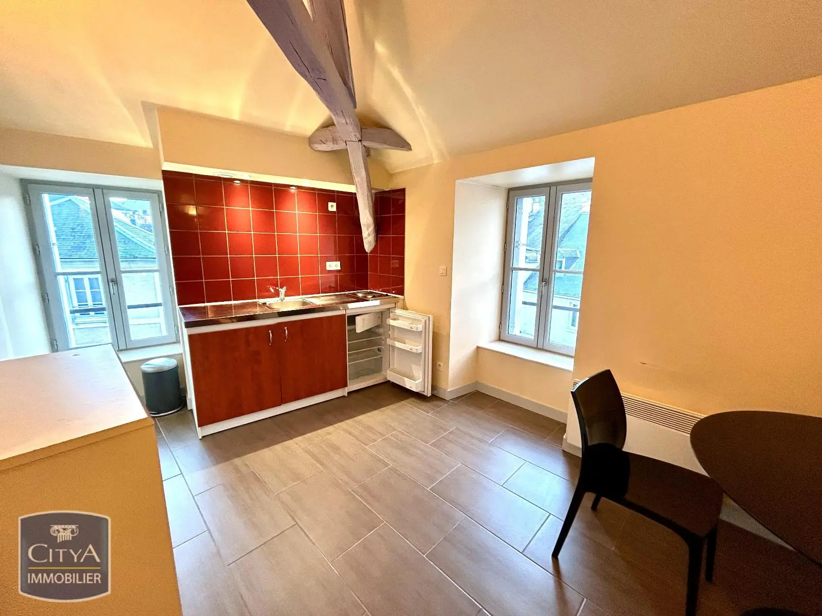 Photo 1 Appartement 1 pièce 24.67m²