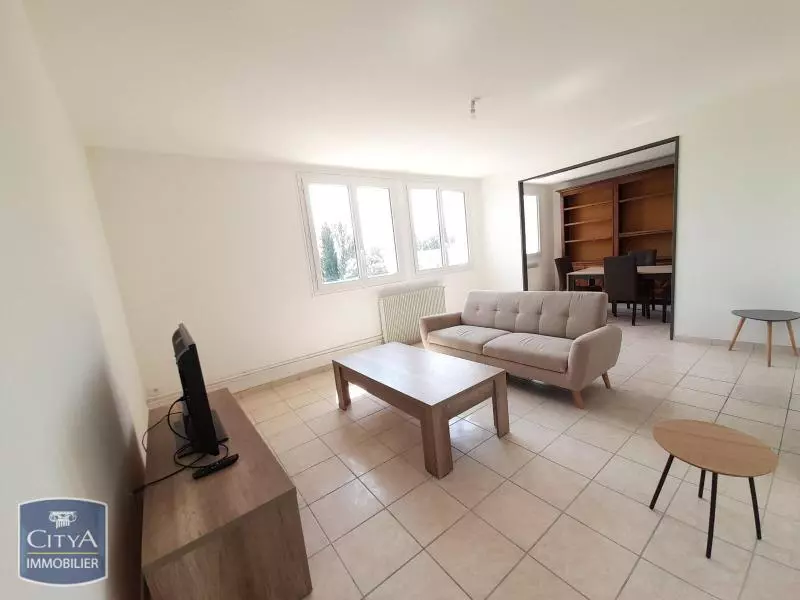 Illustration pour Appartement 5 pièces 88.15m² Photo Appartement 5 pièces 88.15m²