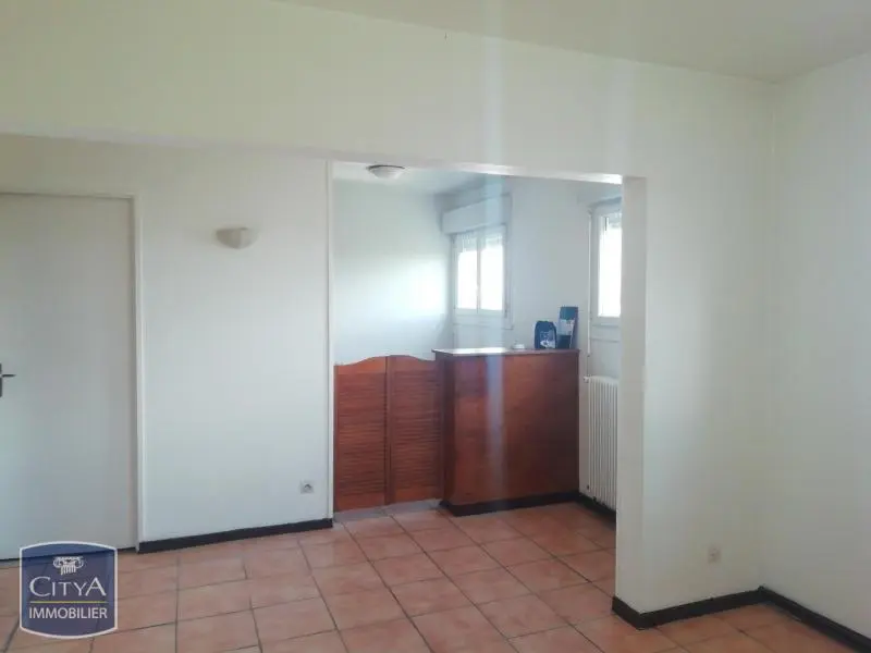 Photo 2 Appartement 1 pièce 27.39m²