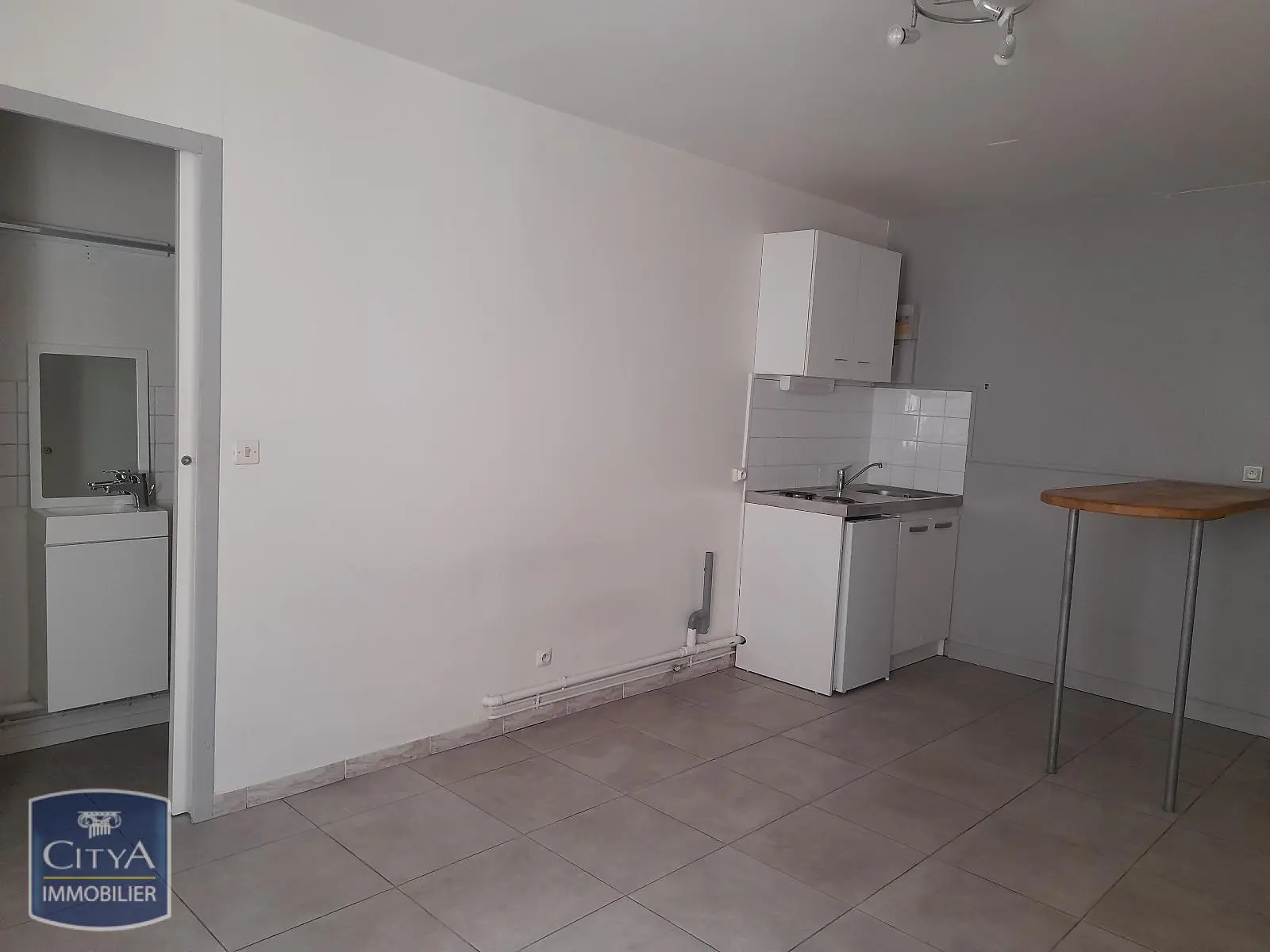 Photo 2 Appartement 1 pièce 21.21m²