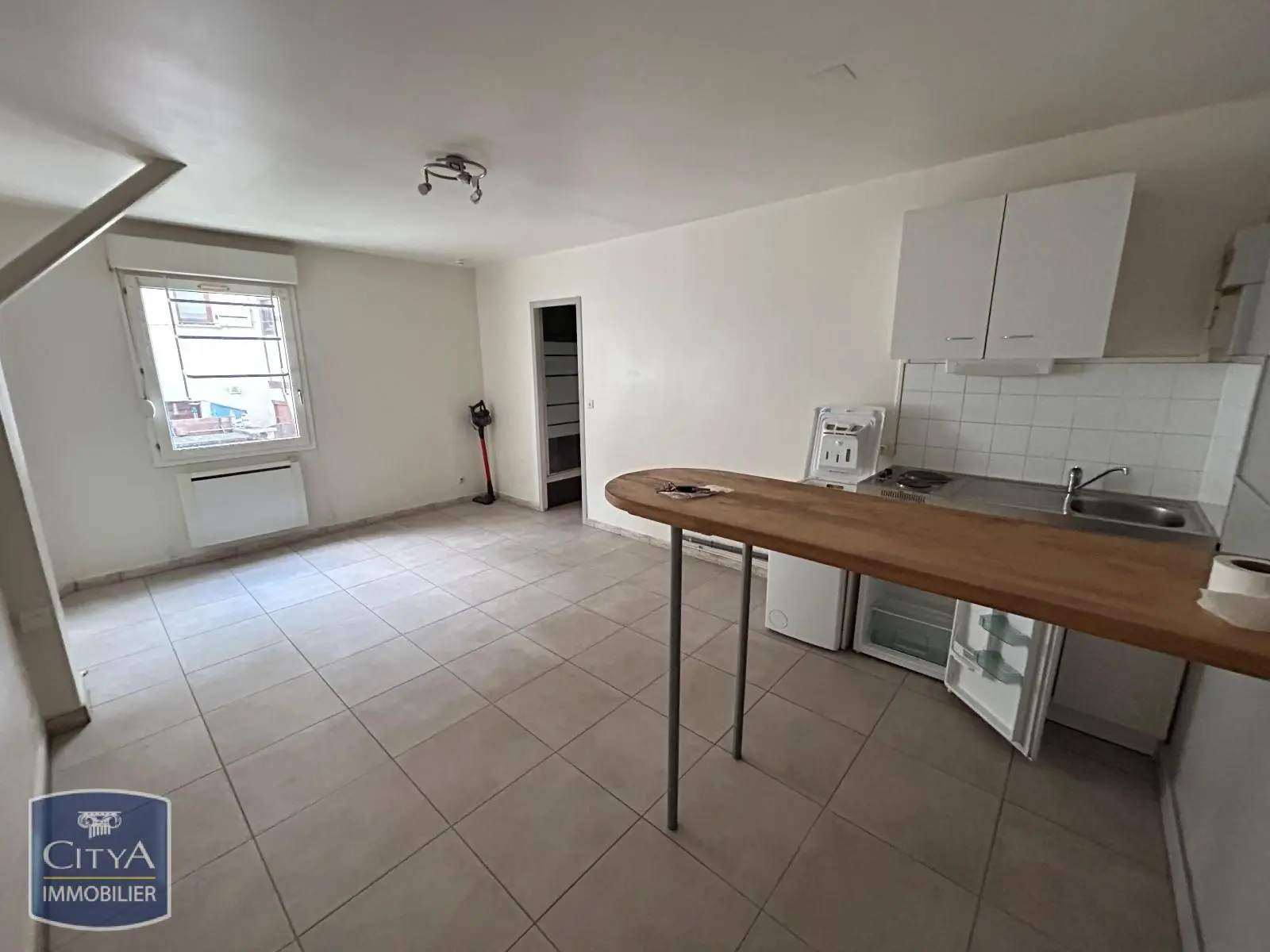 Photo 1 Appartement 1 pièce 21.21m²