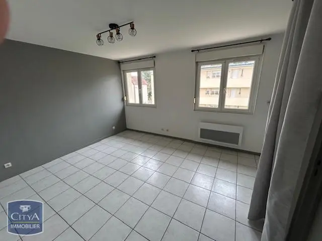 Photo 1 Appartement 1 pièce 20.68m²