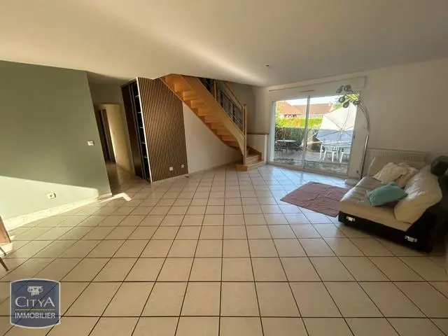 Photo 1 Maison 7 pièces 145m²