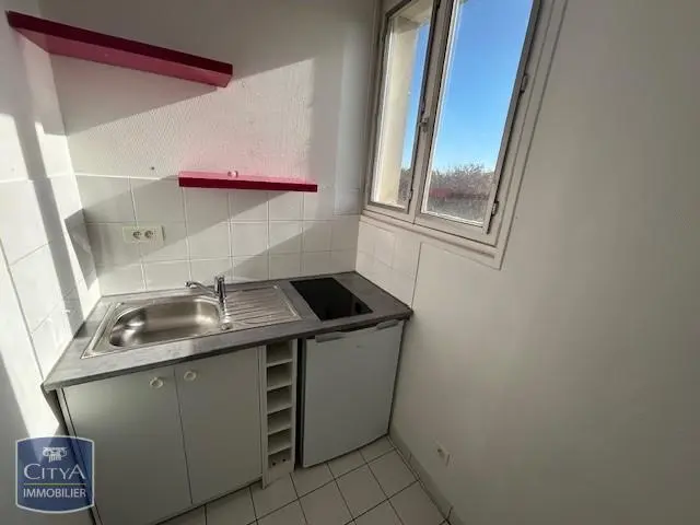 Photo 2 Appartement 1 pièce 23.8m²