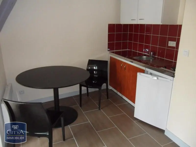 Photo 1 Appartement 1 pièce 24.5m²