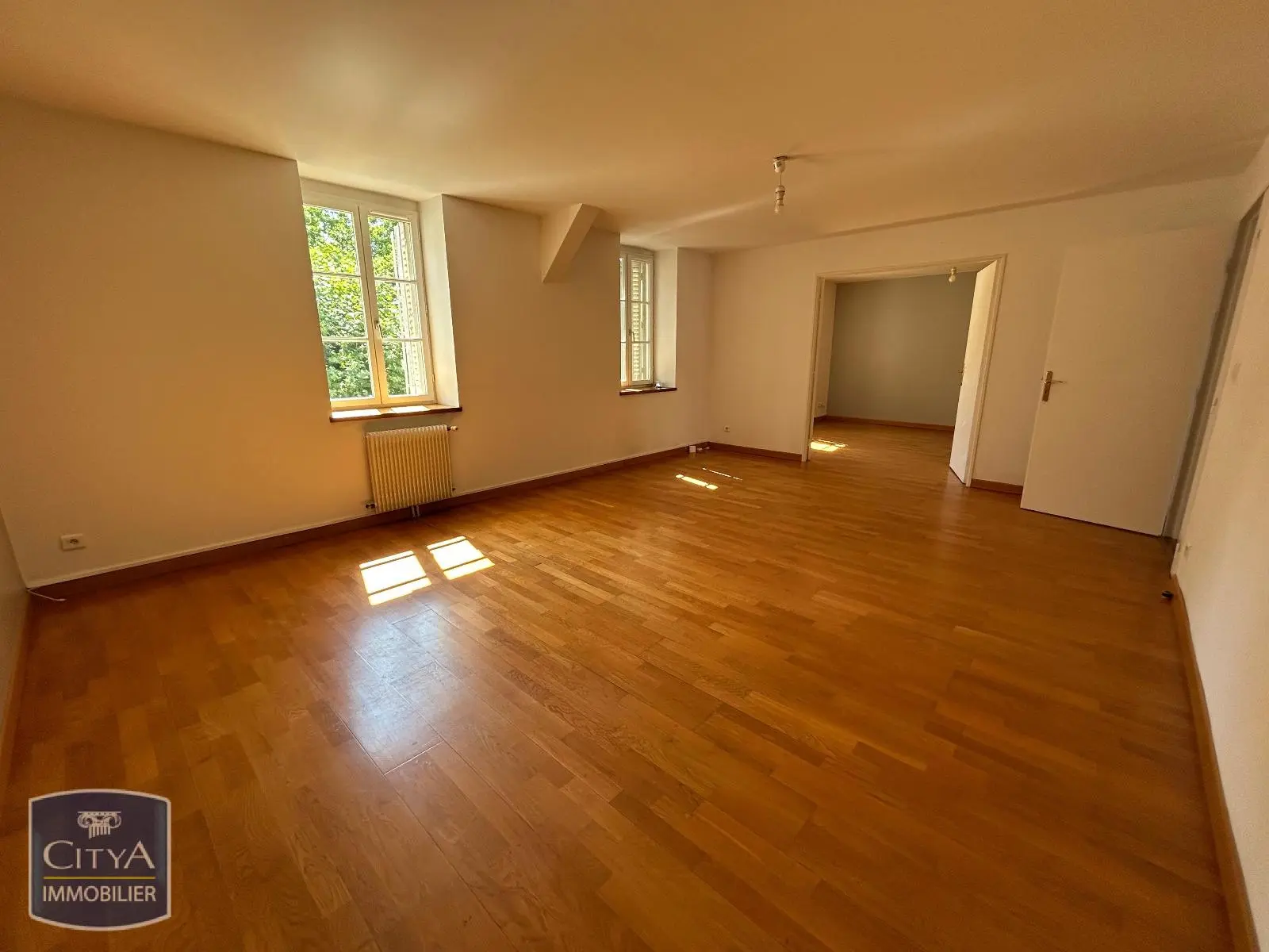 Photo 1 Appartement 5 pièces 118.75m²