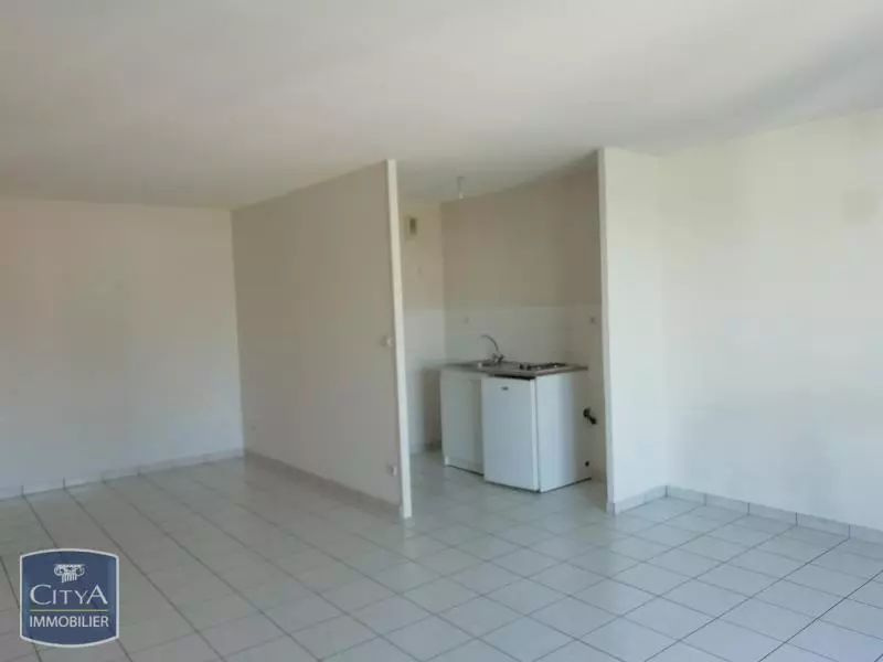Illustration pour Appartement 2 pièces 48m² Photo Appartement 2 pièces 48m²