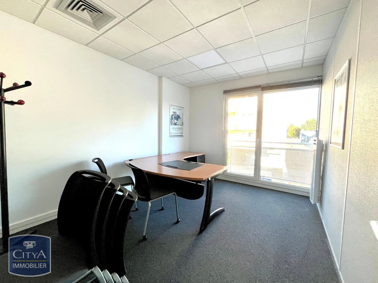 Photo 2 Local Professionnel