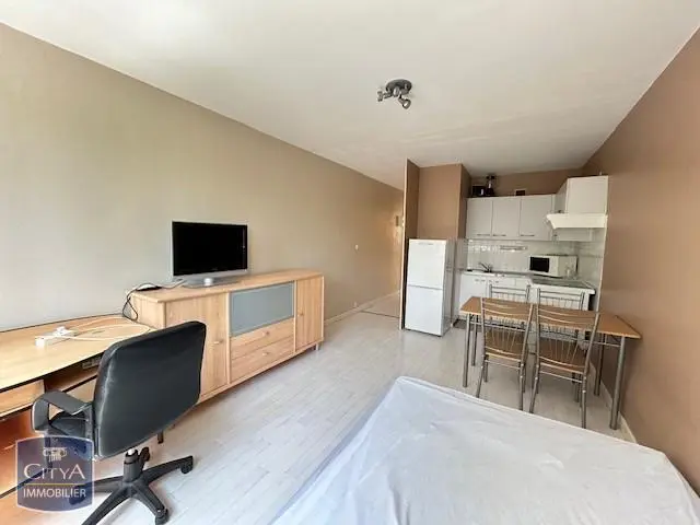 Photo 1 Appartement 1 pièce 25.56m²