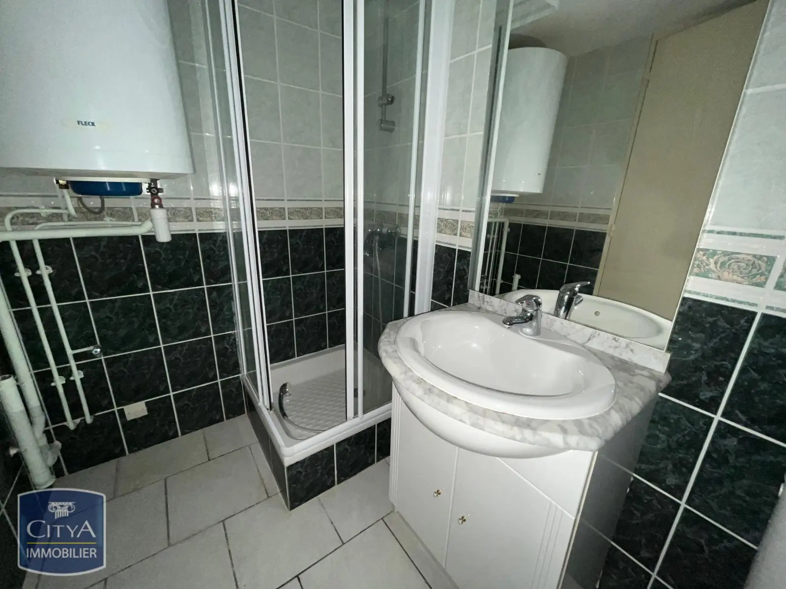 Photo 2 Appartement 1 pièce 20.36m²