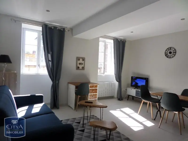 Photo 1 Appartement 1 pièce 32.85m²