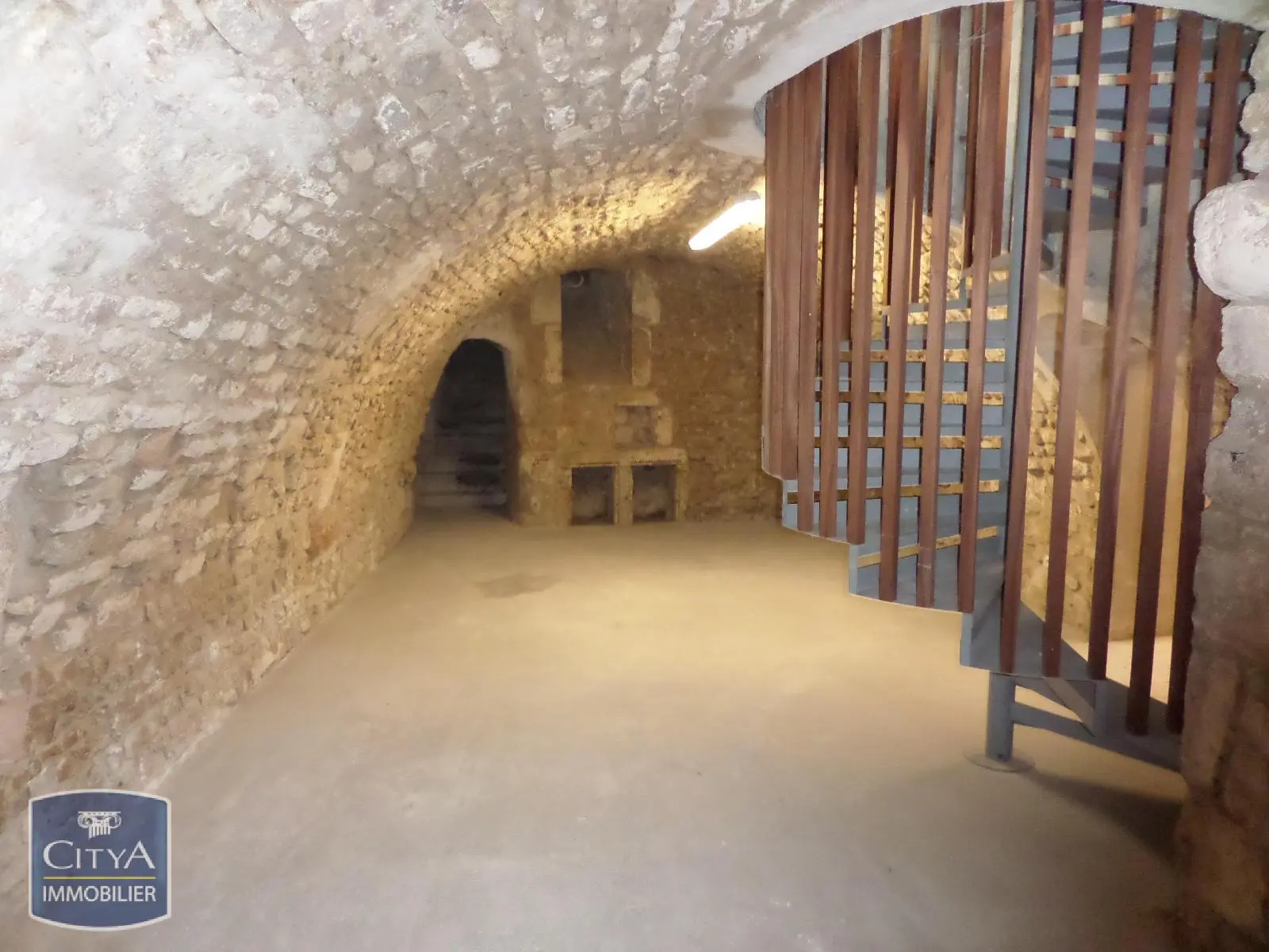Photo 2 local commercial Bourges
