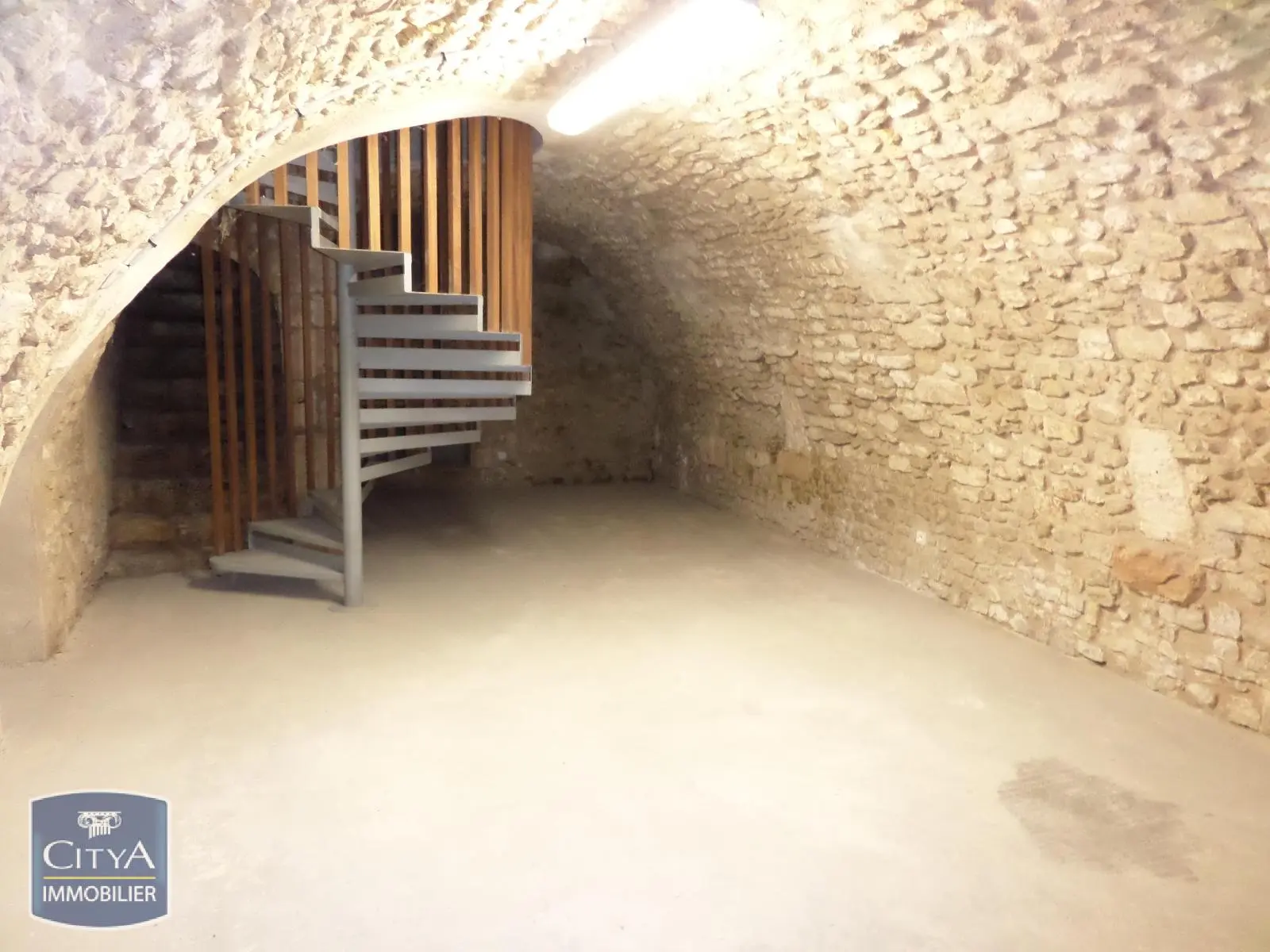 Photo 4 local commercial Bourges
