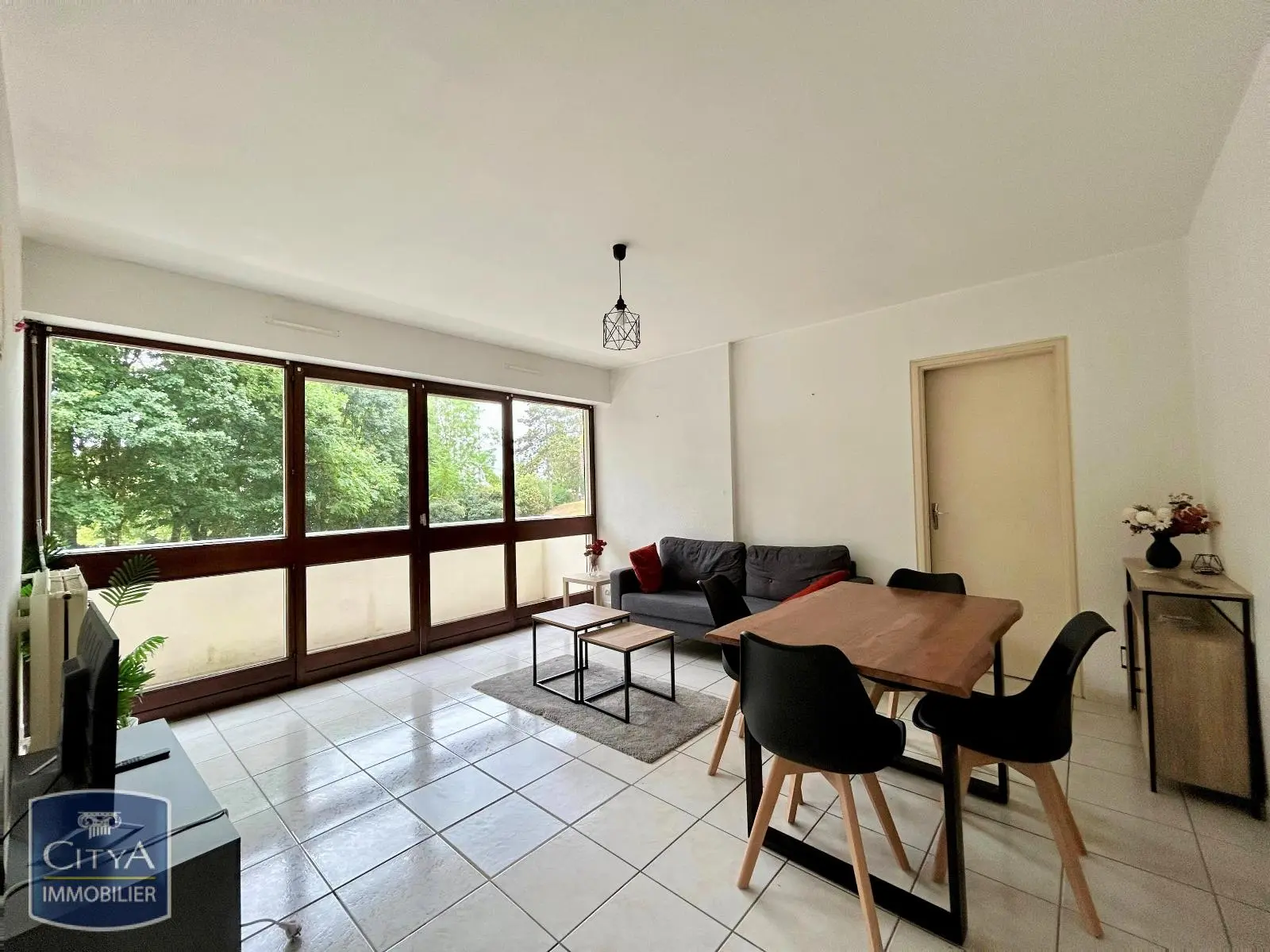 Photo 1 Appartement 2 pièces 47.88m²