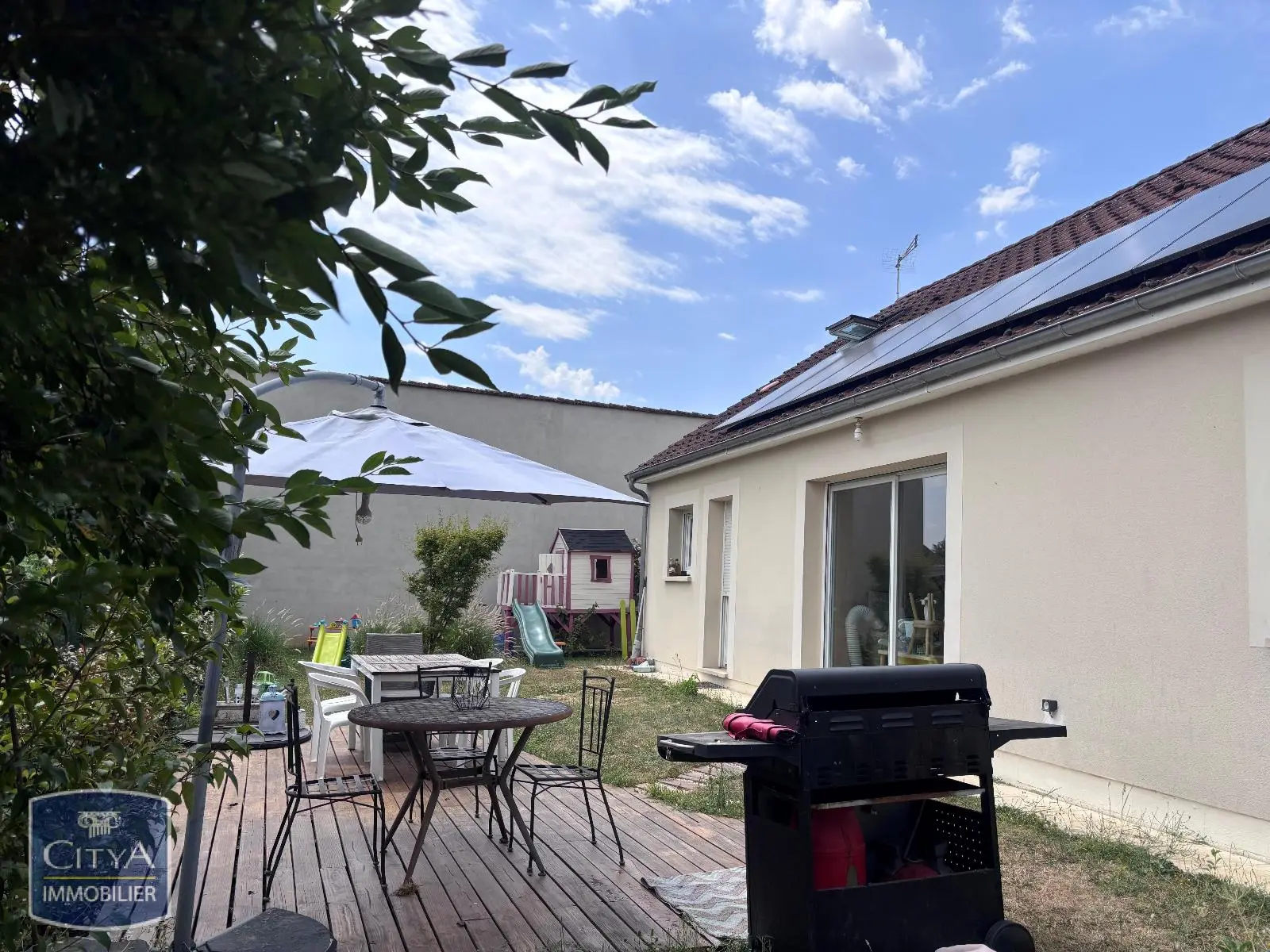 Photo 1 Maison 5 pièces 145m²