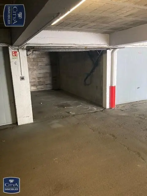 Photo 1 Parking