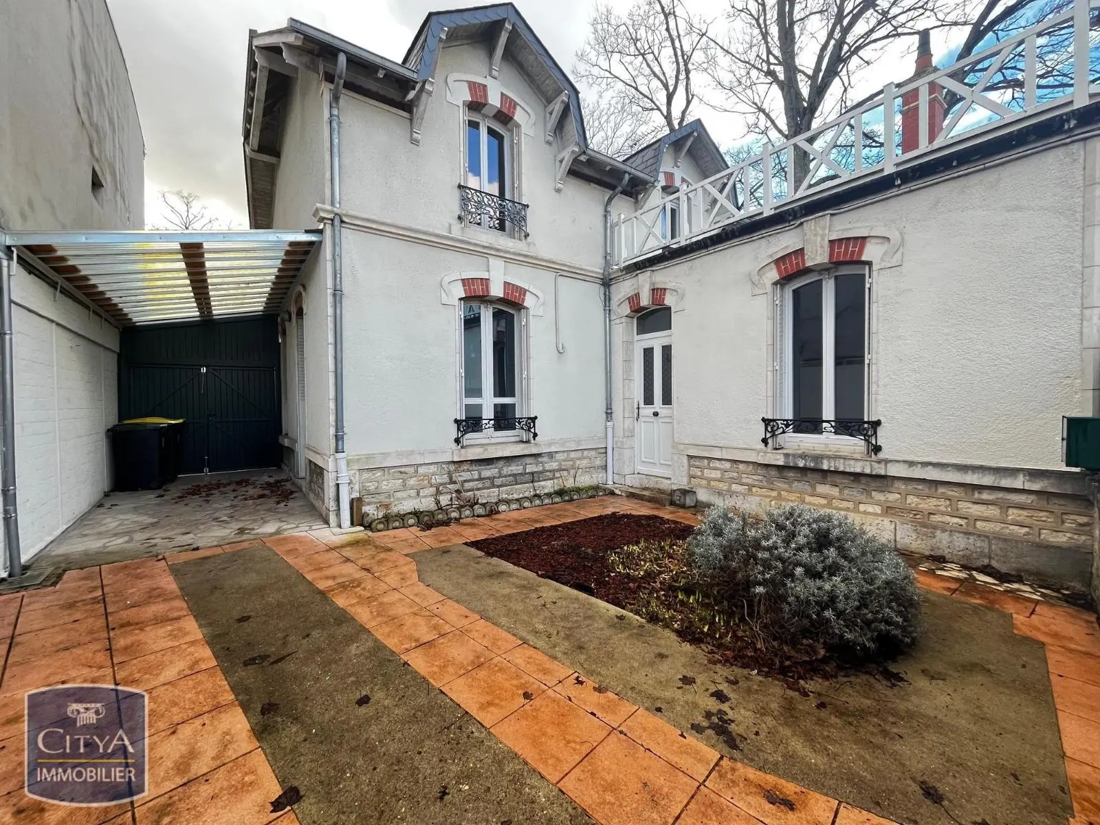 Photo 1 Maison 4 pièces 100m²