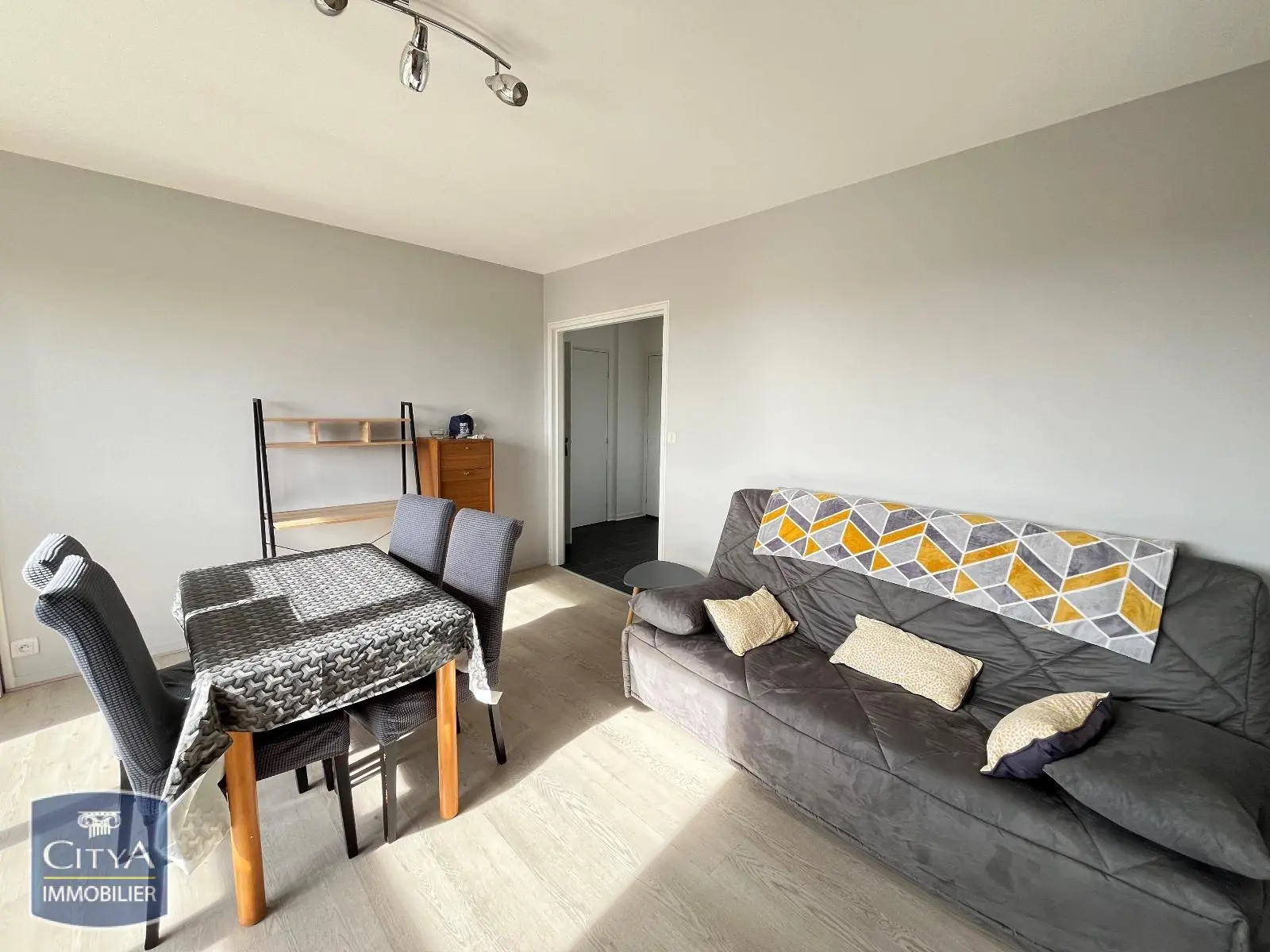 Photo 3 Appartement 1 pièce 33.85m²