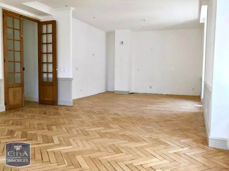 Illustration pour Appartement 4 pièces 122.31m² Photo Appartement 4 pièces 122.31m²