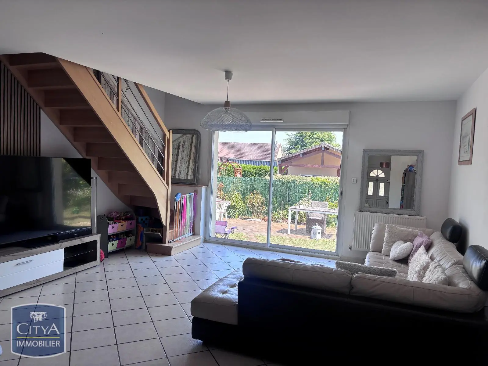 Photo 2 Maison 5 pièces 145m²