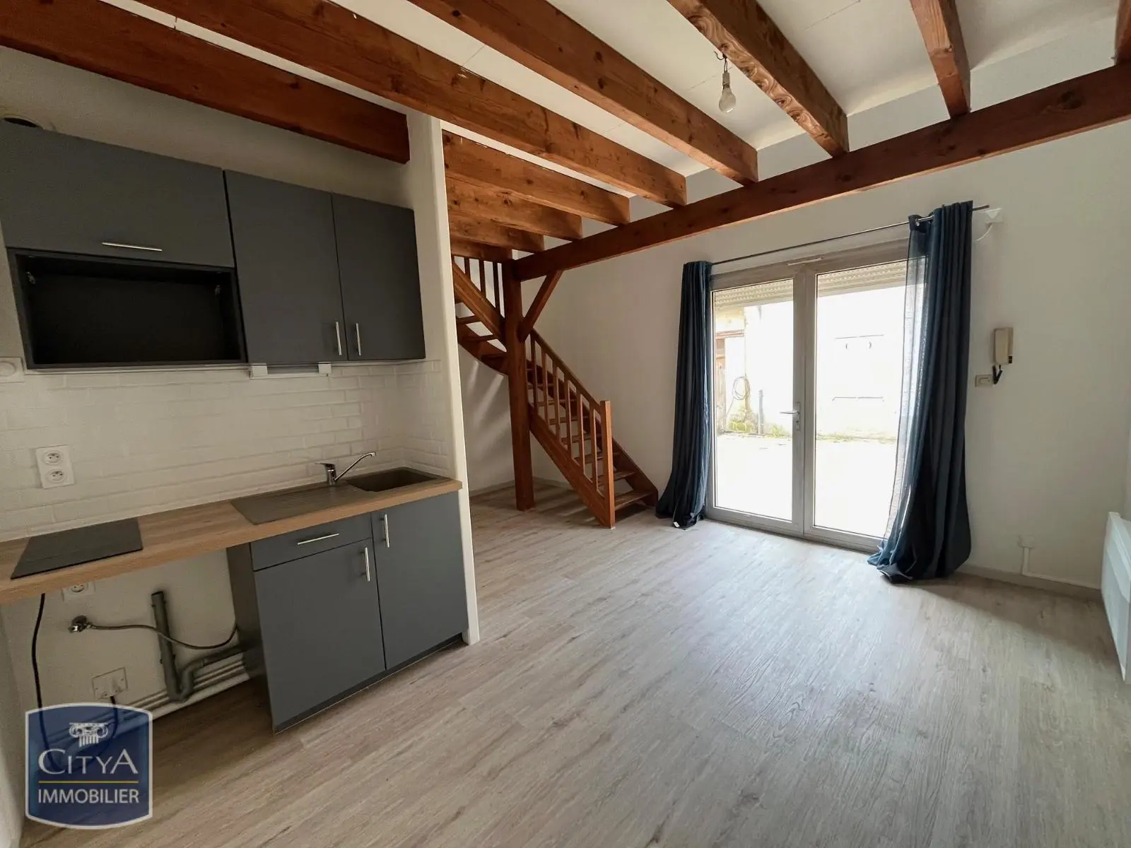 Photo 2 Appartement 2 pièces 41.8m²