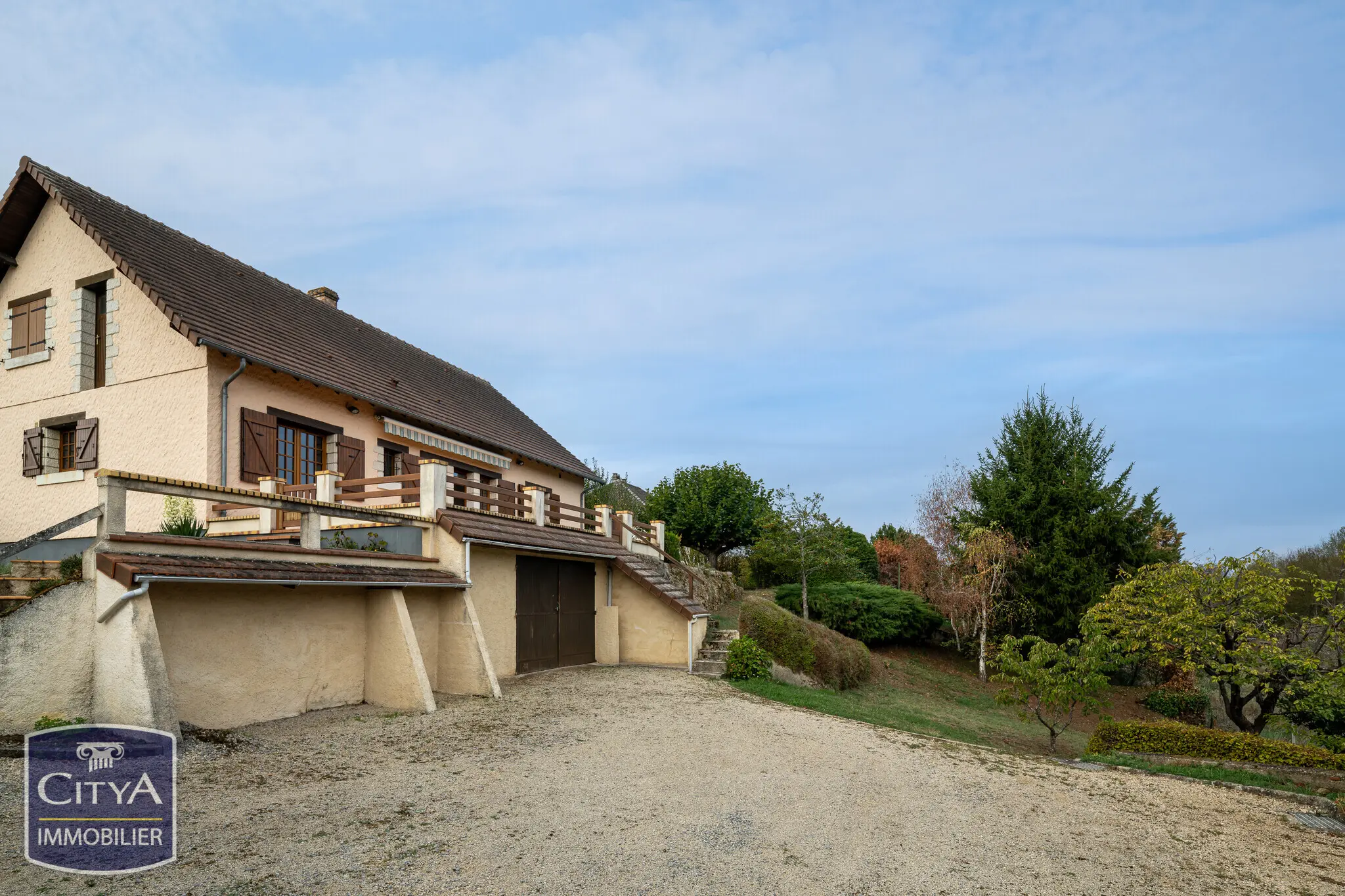 Photo 2 Maison 4 pièces 141.6m²