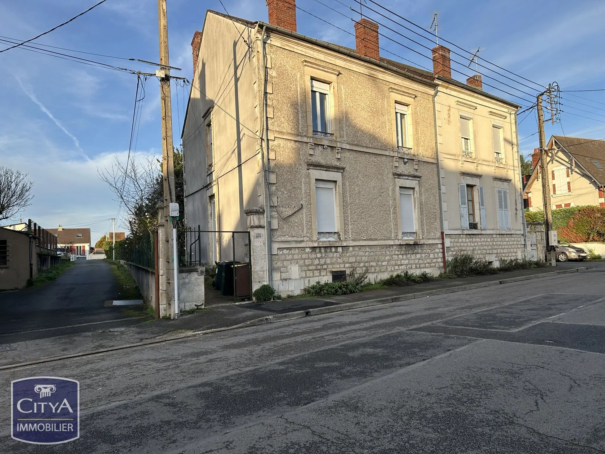 Immeuble 167 m² · à Bourges · 167 m² · 187 250 €