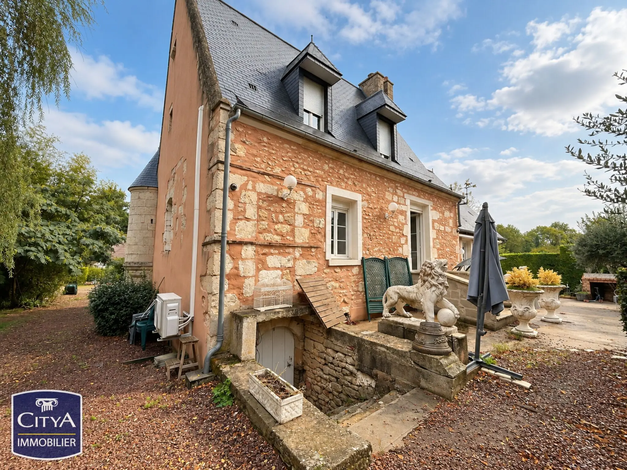 Photo 1 Maison 6 pièces 183m²