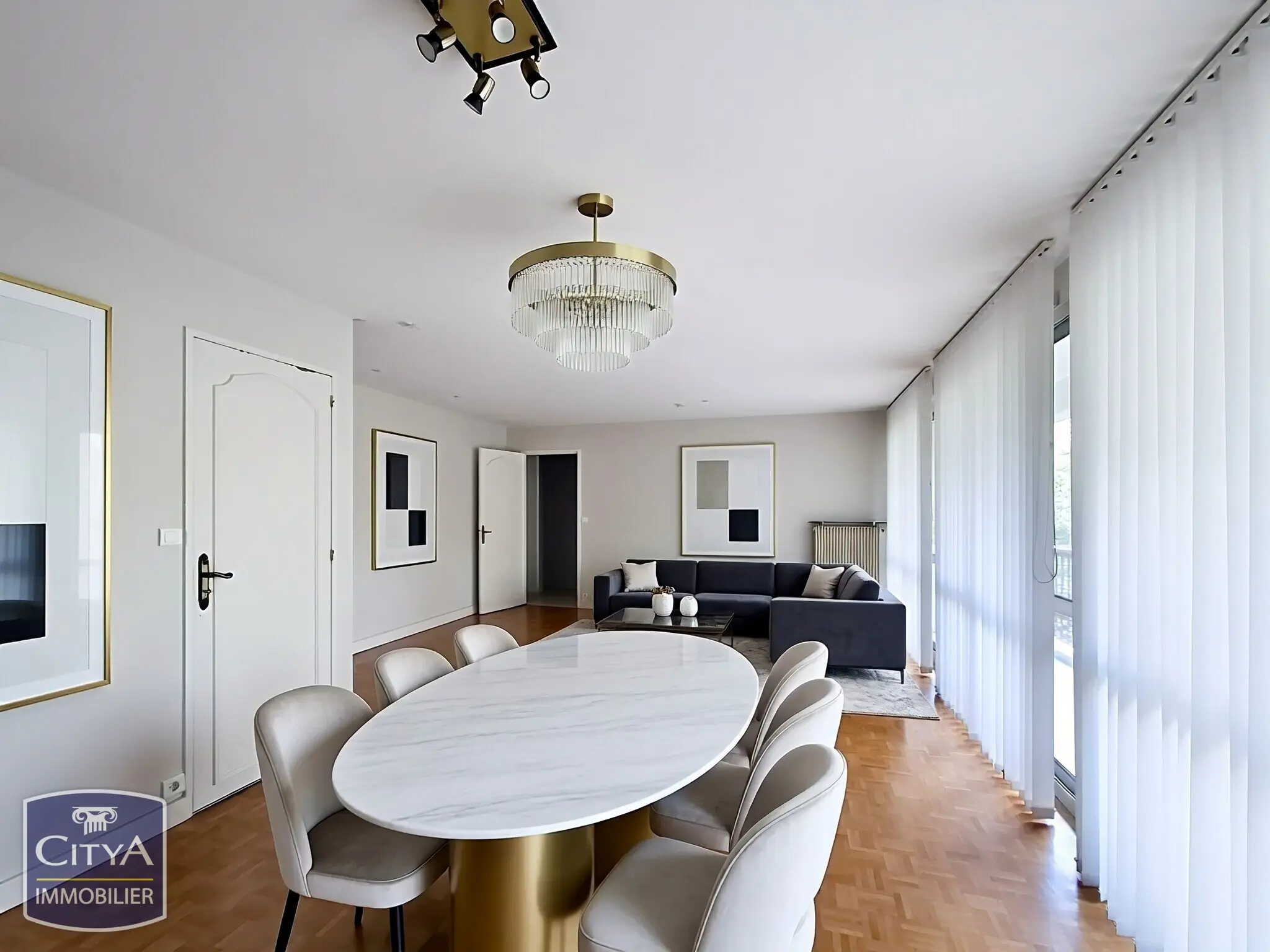 Photo 1 Appartement 4 pièces 102m²
