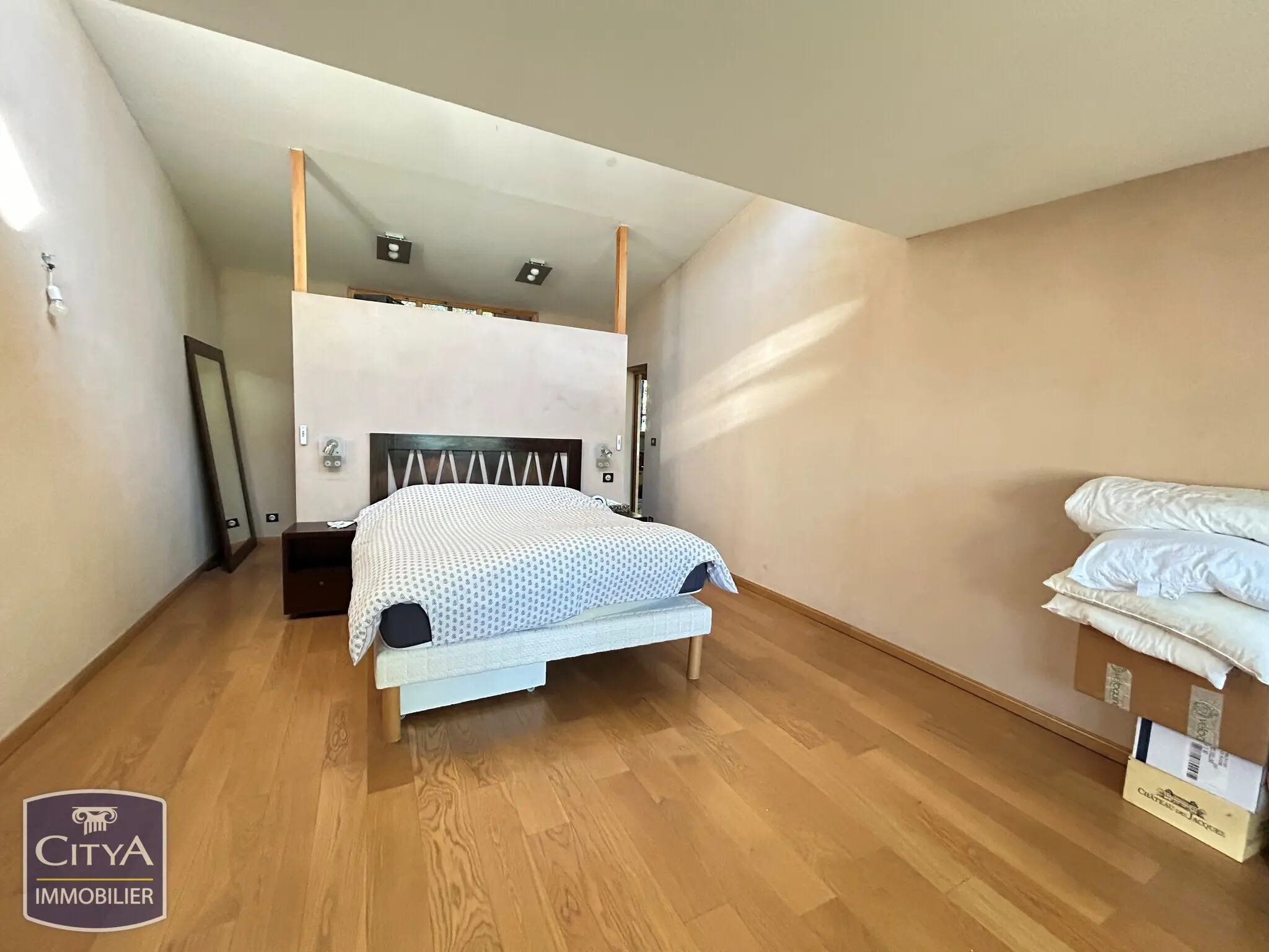 Photo 9 Maison 5 pièces 200m²