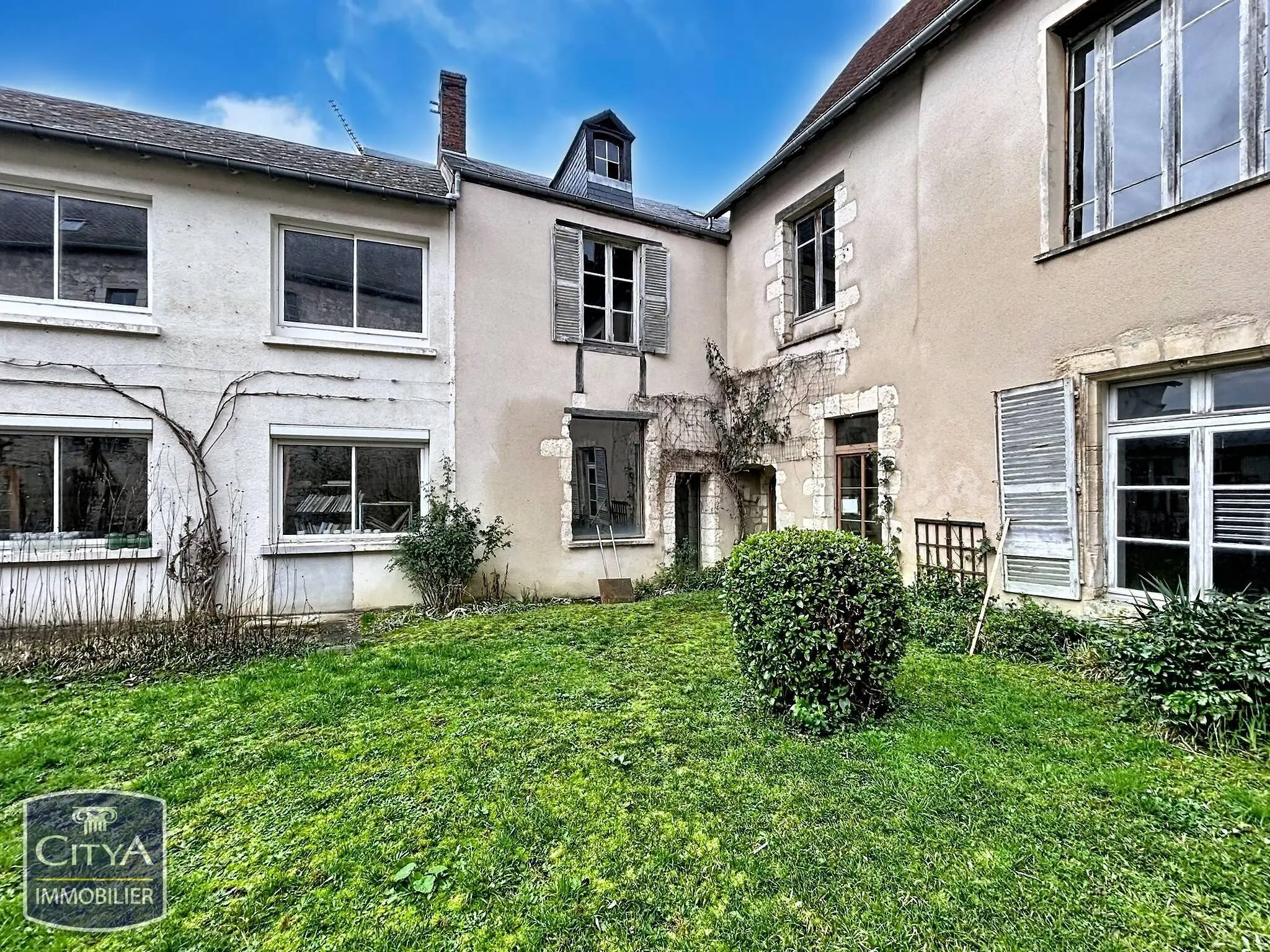 Photo 2 Maison 19 pièces 395m²