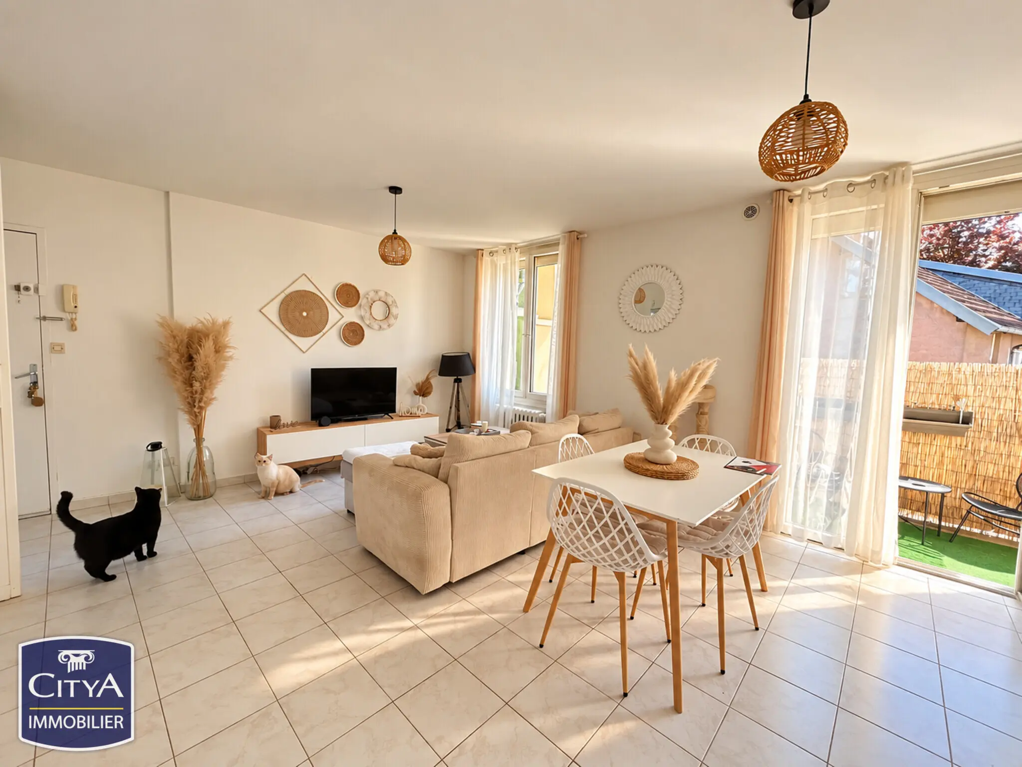 Photo 3 Immeuble 175m²