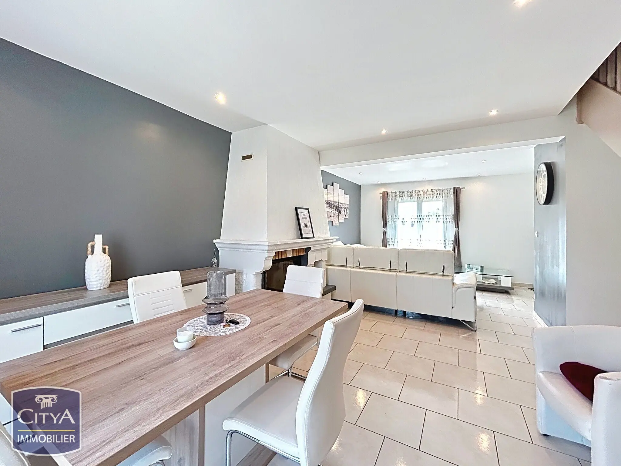 Photo 2 Maison 6 pièces 107m²